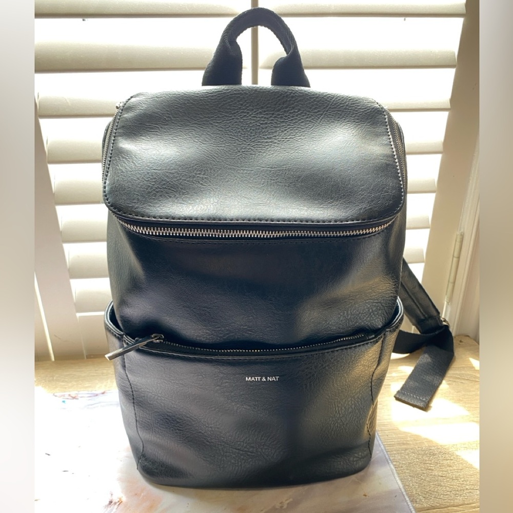 Matt & Nat Brave backpack. Black